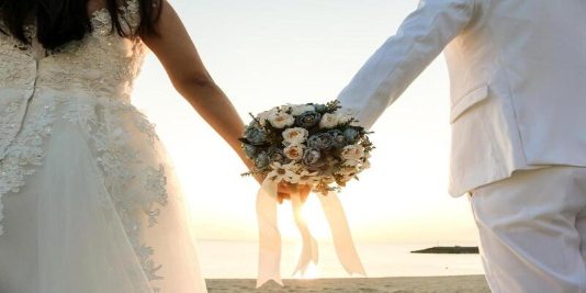 Phụ nữ đã có gia đình mơ thấy đám cưới của người khác với mình